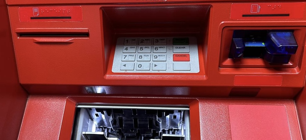 Beware Of This New ATM Fraud That Traps Customers' Cards | TimelineDaily