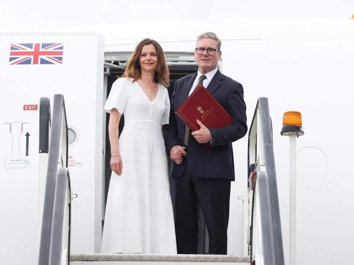 Keir Starmer Under Probe After Labour Donor 'Pays For Wife's Clothes