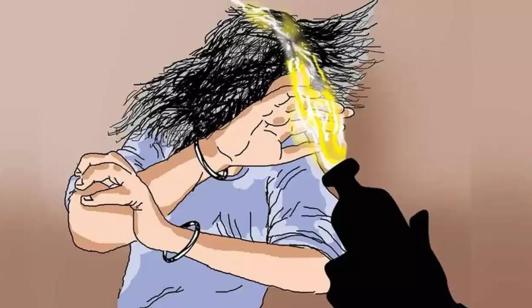 Acid Attack On DU Student Near College Campus; Sparks Debate On Women's ...