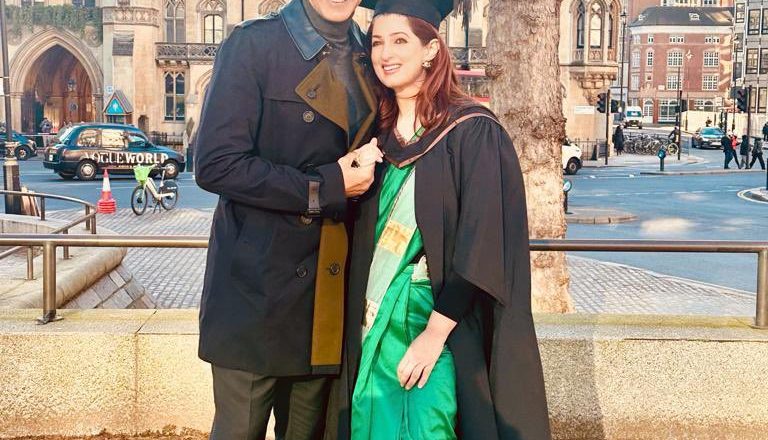 I Knew I Had Married A Super Woman: Akshay Kumar On Wife’s Graduation Day